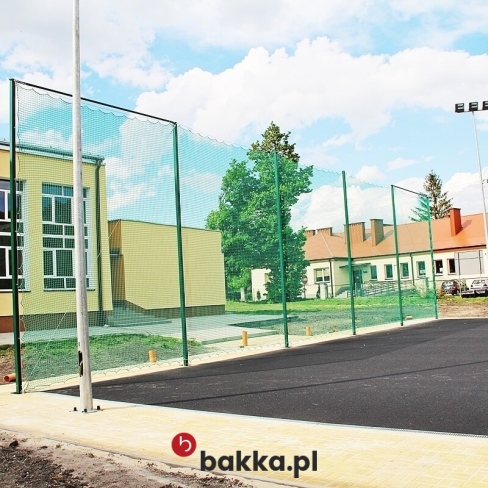 Siatka pleciona z polipropylenu 4mm o oczkach 4.5cm na wymiar zielona lub grafitowa z 6m słupkami