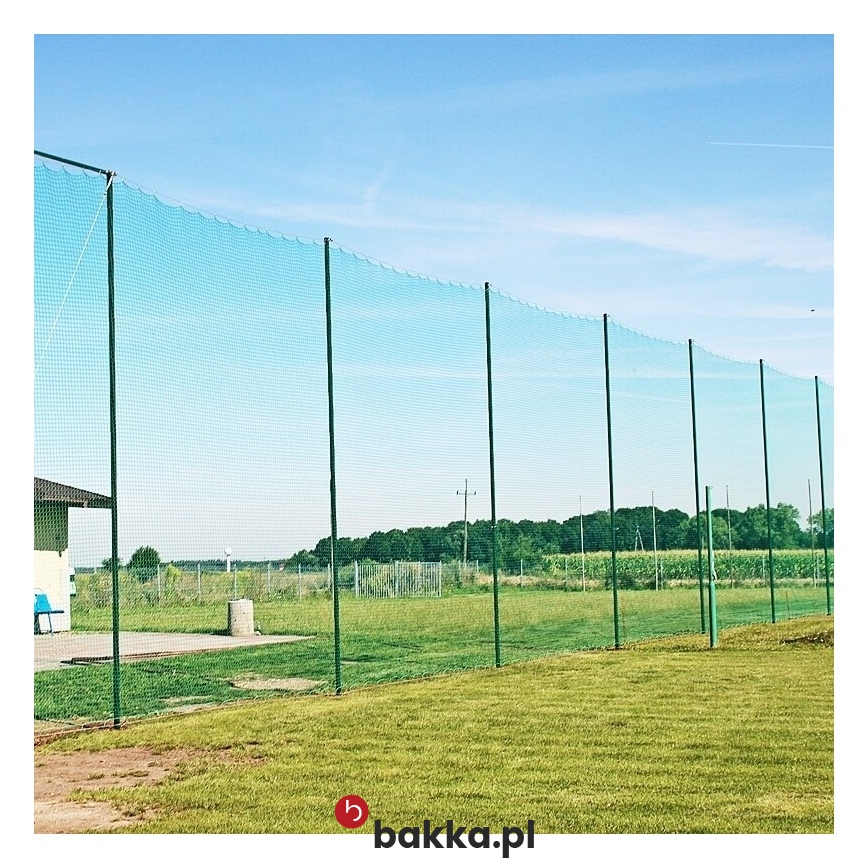 Piłkochwyty // Piłkochwyty sportowe z siatką 3mm na wymiar w kolorze zielonym z wysokimi słupami