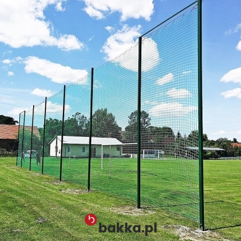 Piłkochwyty ogrodowe na wymiar z siatką 10x10 cm i wysokością 5 metrów