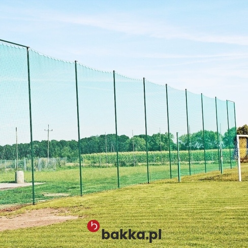 Piłkochwyty ogrodzeniowe na wymiar z siatką o oczku 10x10 cm