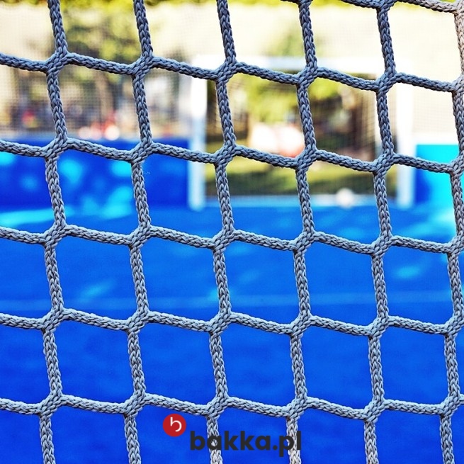 siatka o gęstej strukturze oczek w Bakka