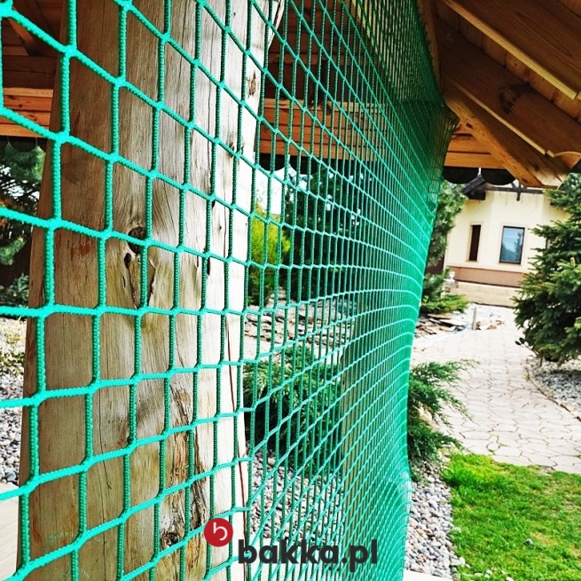 siatka o gęstej strukturze oczek w Bakka