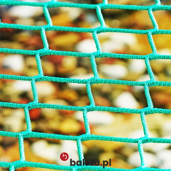 Ogrodzenie oczka wodnego – lekkie ogrodzenie oczka wodnego siatką w ogrodzie w Bakka