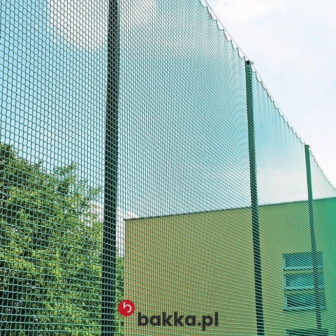   Bakka - Ogrodzenie boiska szkolnego - siatka zabezpieczająca z polipropylenu o zielonym kolorze i oczkach 10x10 cm 