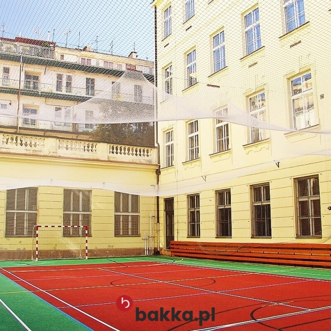 siatka o gęstej strukturze oczek w Bakka