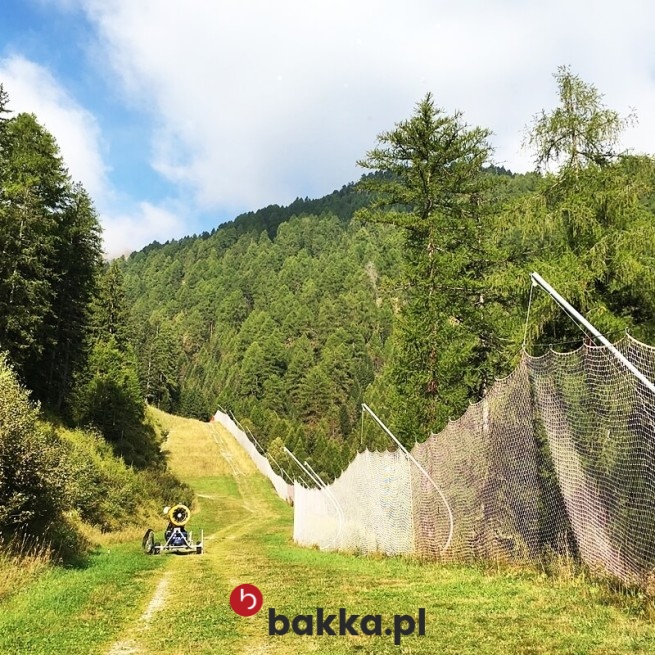   Bakka - Siatka ochronna na wymiar z plecionego polipropylenu o oczkach sześciocentymetrowych 