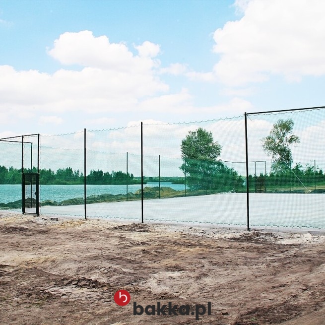 Ogrodzenia boisk – profesjonalne siatki na ogrodzenie boiska sportowego w Bakka