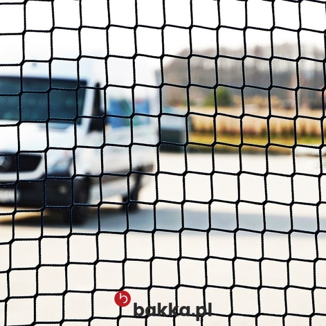 Bakka - Grodzie w busie z siatki - Podzielenie przestrzeni ładunkowej w busie - Lekkie zabezpieczenie siatką w busie 