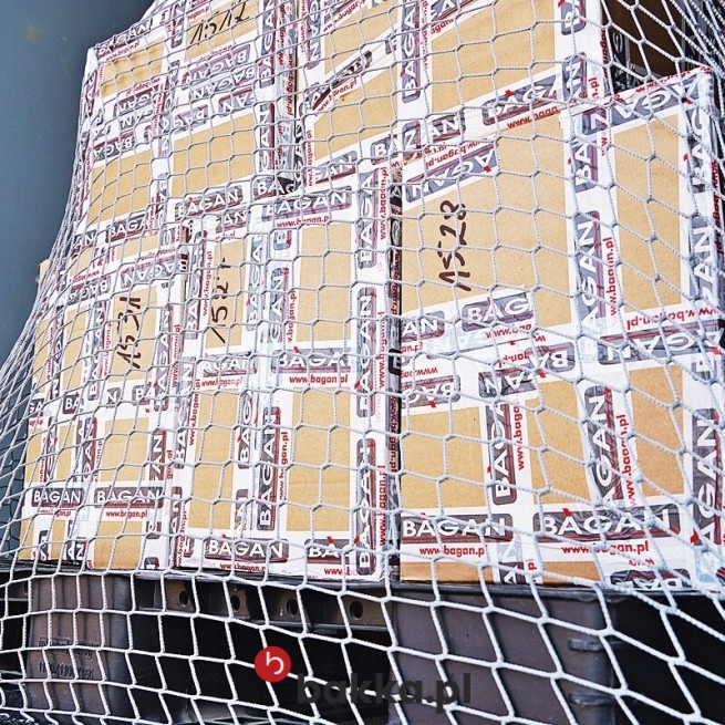 Siatka zabezpieczająca transport na wymiar zielona, niebieska lub czarna o oczku 4,5 cm w Bakka