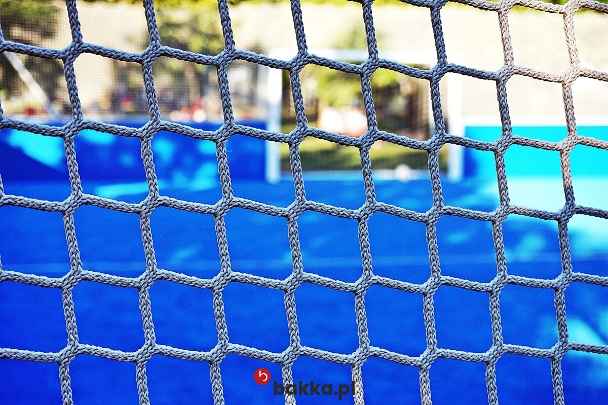   Bakka - Przedzielenie pokoiku - Siatka zabezpieczająca z elastycznego materiału polipropylenowego o oczkach 4,5x4,5 cm i grubości 3 mm dostępna w kilku kolorach do skutecznego przedzielenia przestrzeni 