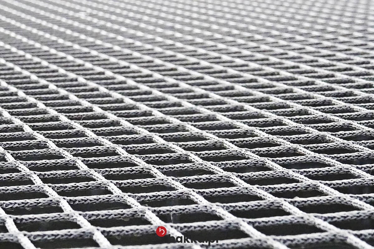   Bakka - Wystrój poddasza siatką rybacką - Siatka materiałowa do zabezpieczenia i dekoracji - Produkt szyty na wymiar klienta 