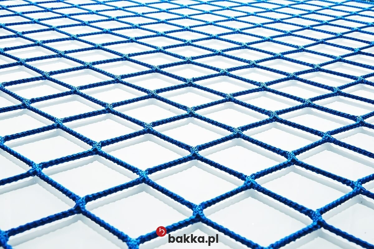  Bakka - Zabezpieczenie klatki schodowej siatką 