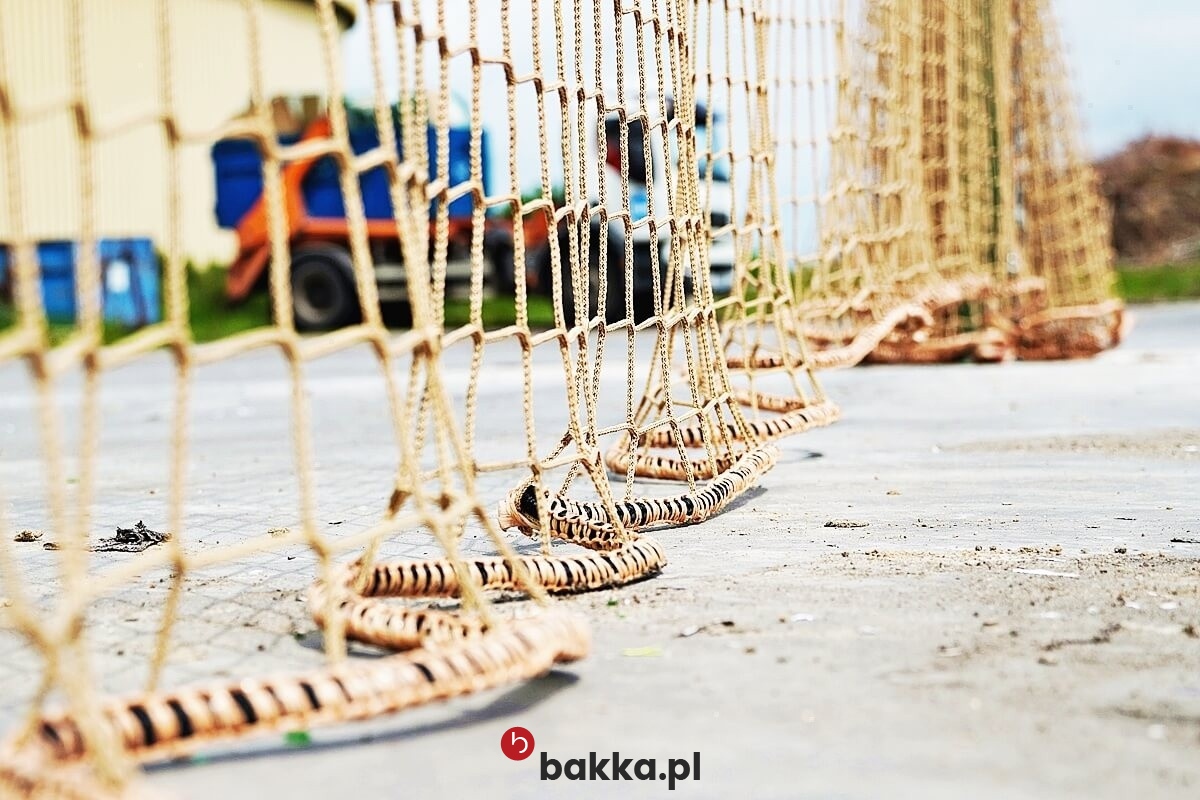  Bakka - Siatki na place firmowe 