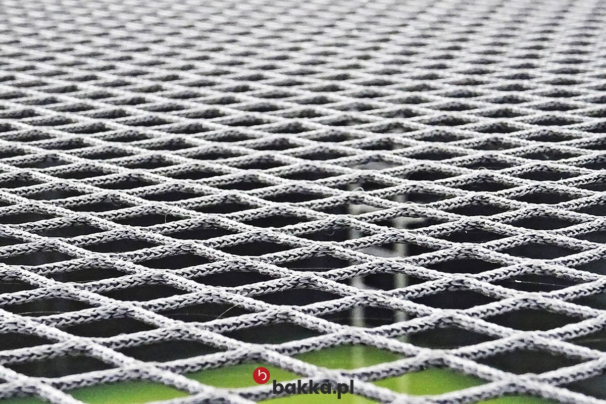  Bakka - Siatka elastyczna na wymiar z zielonego polipropylenu o oczkach 6x6 cm, idealna do ogrodzeń ochronnych. 