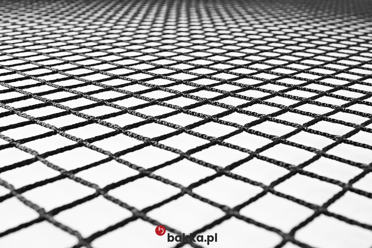   Bakka - Piłkochwyt 6m wysokości   Siatka oczko 8x8cm   Grubość siatki 5mm 