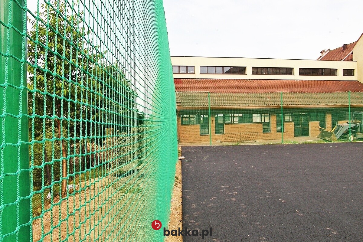  Bakka - Siatka do piłkochwytu - Siatki na piłkochwyty - Producent siatek do piłkochwytów 