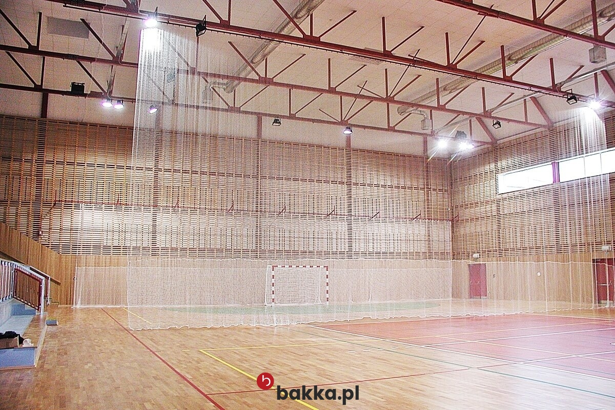   Bakka - Siatki Sportowe - siatka zabezpieczająca z polipropylenu o małych oczkach i grubości 2mm, dostępna w różnych kolorach na indywidualne zamówienie 