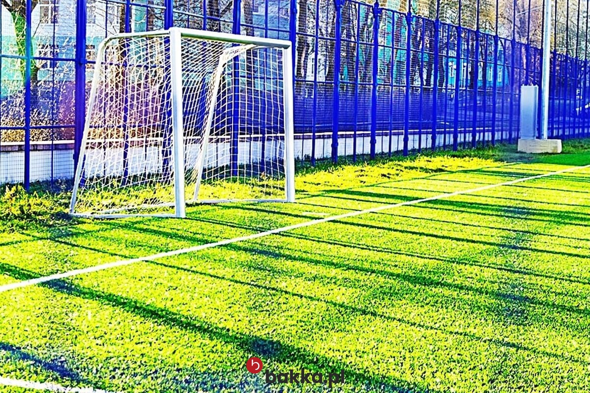   Bakka - Siatki sportowe na wymiar do zabezpieczeń i ochrony z polipropylenu w kolorze zielonym, niebieskim lub czarnym. 