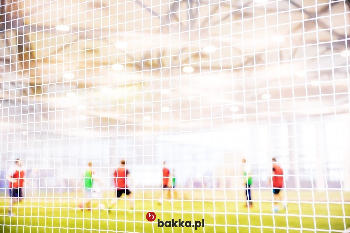   Bakka - Siatki Sportowe - zielona siatka ochronna z polipropylenu o oczkach 8x8 cm do zabezpieczeń i osłon na wymiar 